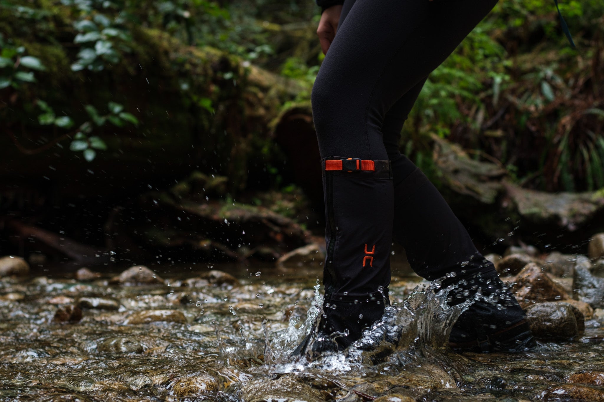 Armadillo LT™ Gaiter - Hiking, Snowshoeing, Backpacking